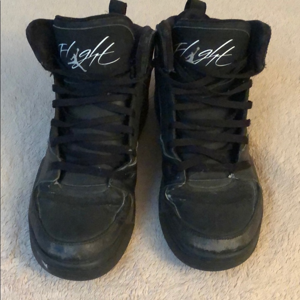 Worn flights